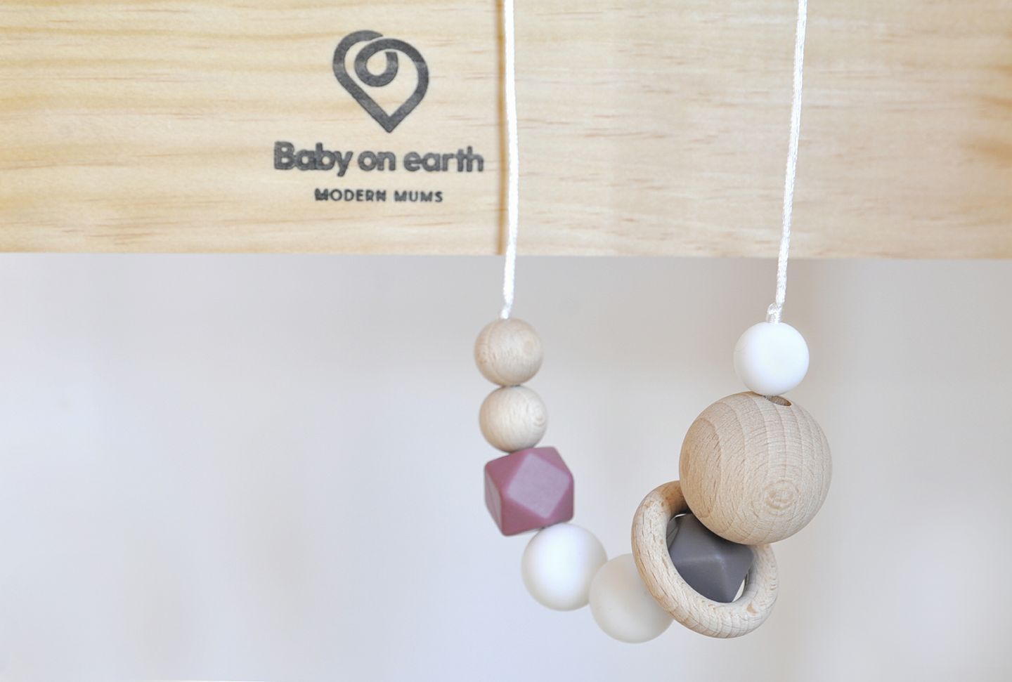 Collier d'allaitement et portage - Baby on Earth - Anna White
