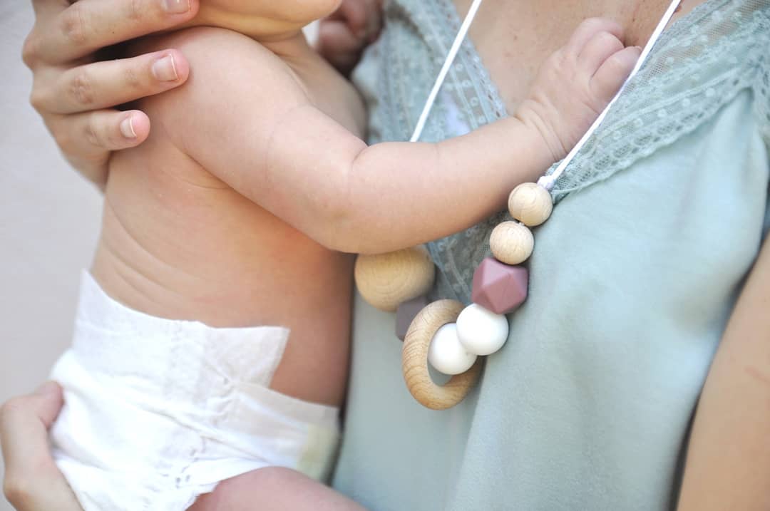 Collier d'allaitement et portage - Baby on Earth - Anna White