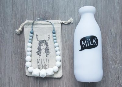 milk collier de portage allaitement dentition silicone alimentaire pour bébé maman mintywendy