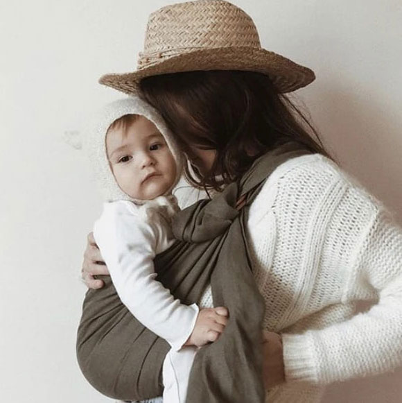 Sling - Bud & Blossom - Olive écharpe porte-bébé sans noeud facile
