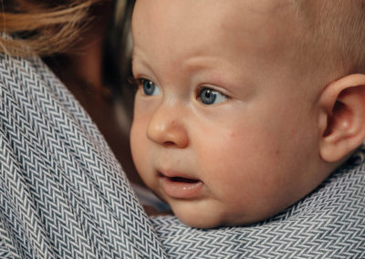 lennylamb écharpe de portage little Herringbone Grey tissée dès la naissance pratique porter bébé