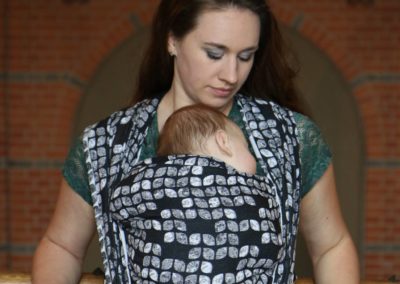 yaro écharpe de portage petals ultra whire grey noir blanc tencel coton tissée porter bébé soutenante pas chere rapport qualité-prix débutant taille 6 4,6m