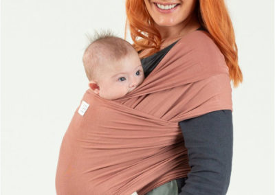 écharpe de portage isara bambou rusty rose extensible élastique pratique facile pratique idéale débutant dès la naissance porter bébé nouveau-né