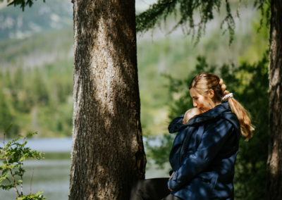 veste de portage softshell ventre dos kavka automne hiver printemps imperméable coupe-vent capuche confortable bleu marine navy blue