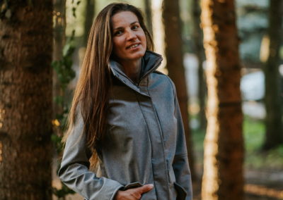 veste de portage softshell ventre dos kavka automne hiver printemps imperméable coupe-vent capuche confortable gris chiné grey