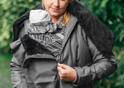 manteau wombat wallaby gris portage grossesse maternité portage dos ventre extension porter bébé hiver froid coupe-vent capuche