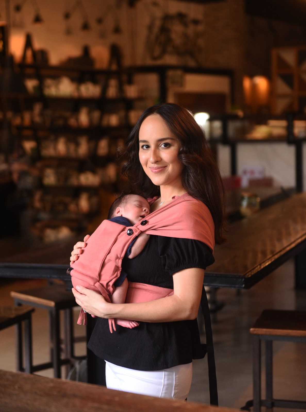 Porte-bébé nouveau né Neko Tiny portage physiologique facile pratique souple dès la naissance (6)